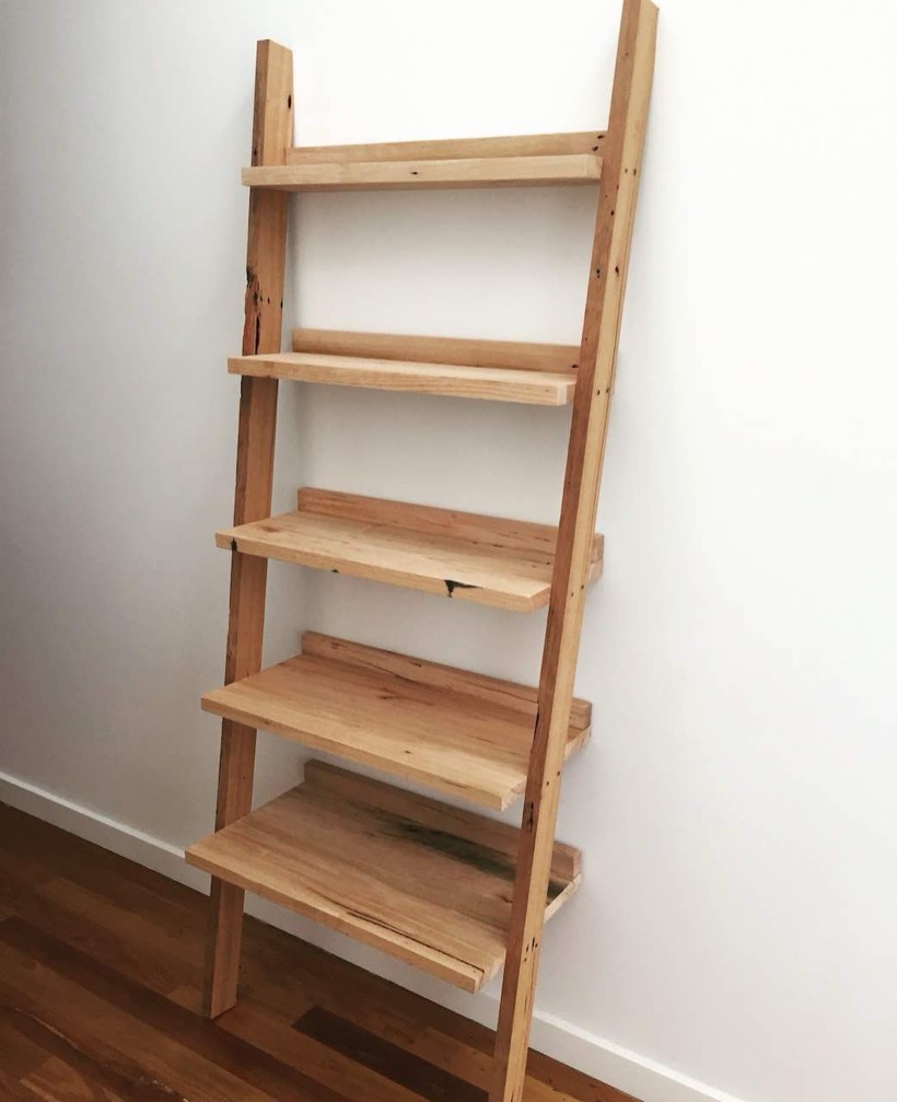 Step shelf