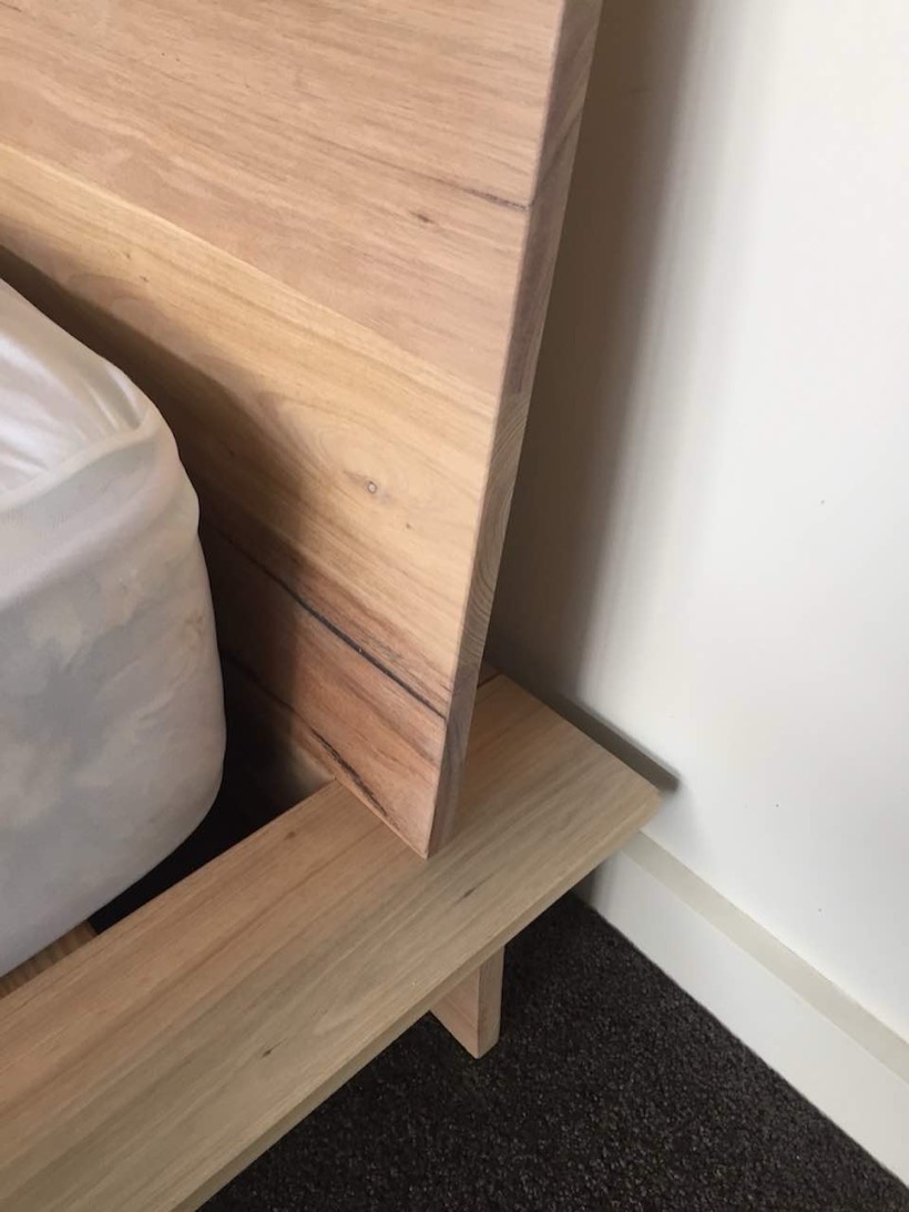 Oak lowline bed